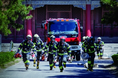 故宫消防员：回宫了，回家了