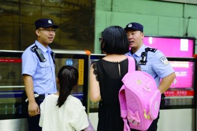北京市公安局公交总队：每天3000警力 护...