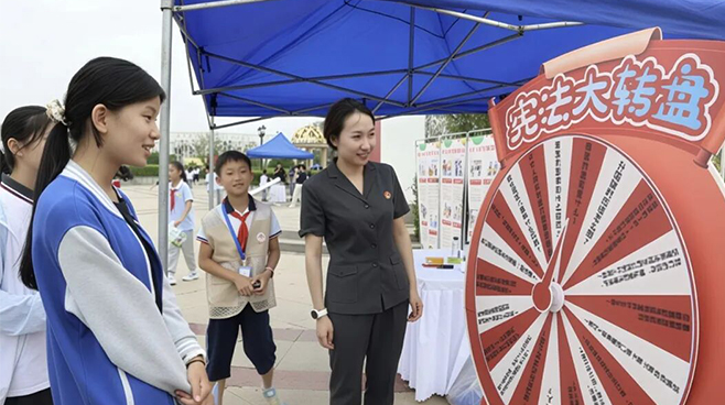 法治日报 | “法治小记者”撬动校园大普法