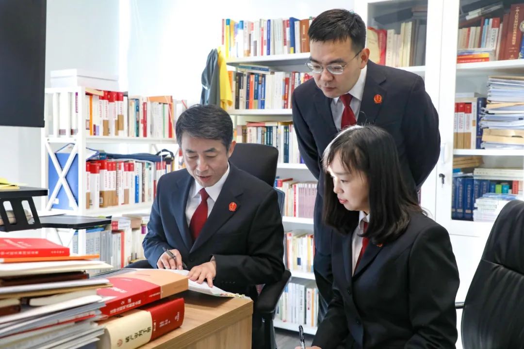 再小的案子也是当事人的全部
