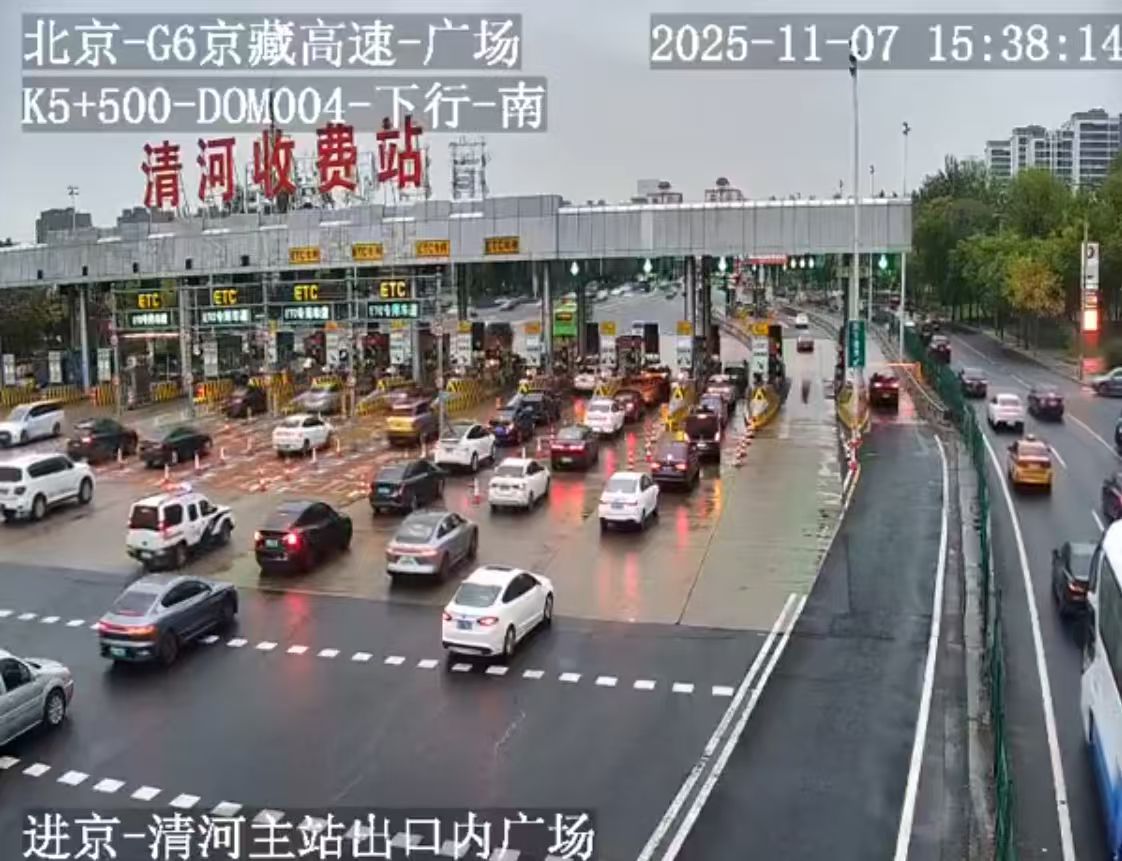 患者突发脑溢血急需就医 两区交警紧急行动接力护送