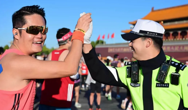 2026北马，和北京警察一起冲冲冲！