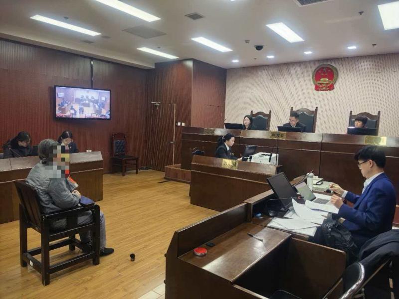 北京一女子涉嫌诈骗医保基金十余万元 在房山法院受审