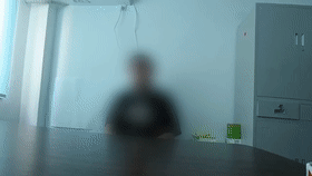 离职前男子潜入老板家偷白酒[00_00_04--00_00_24].gif