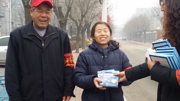 顺义区石园街道为社区志愿者赠送暖心口罩