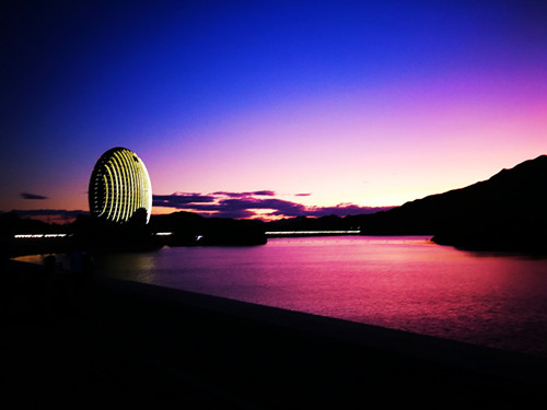 夜下雁西湖