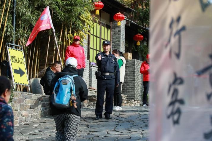 13年从军13年从警 守护百姓他从不含糊