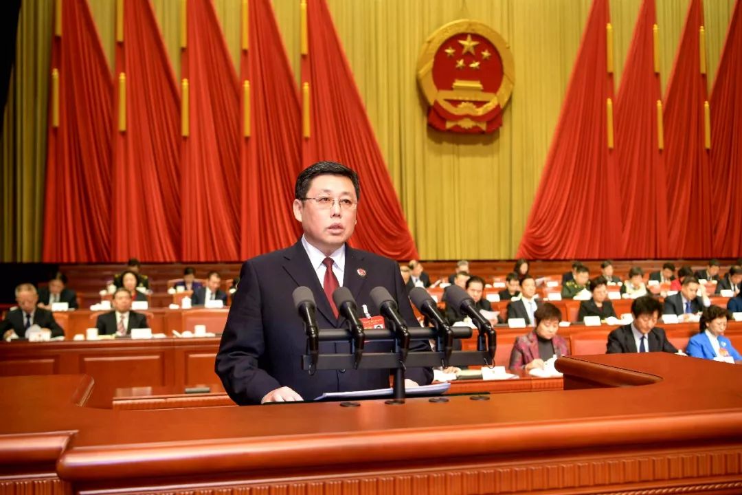 市检察院检察长敬大力作工作报告：提起...