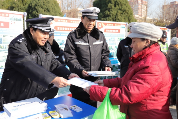 北京全市开展“交通安全大家说”主题活动