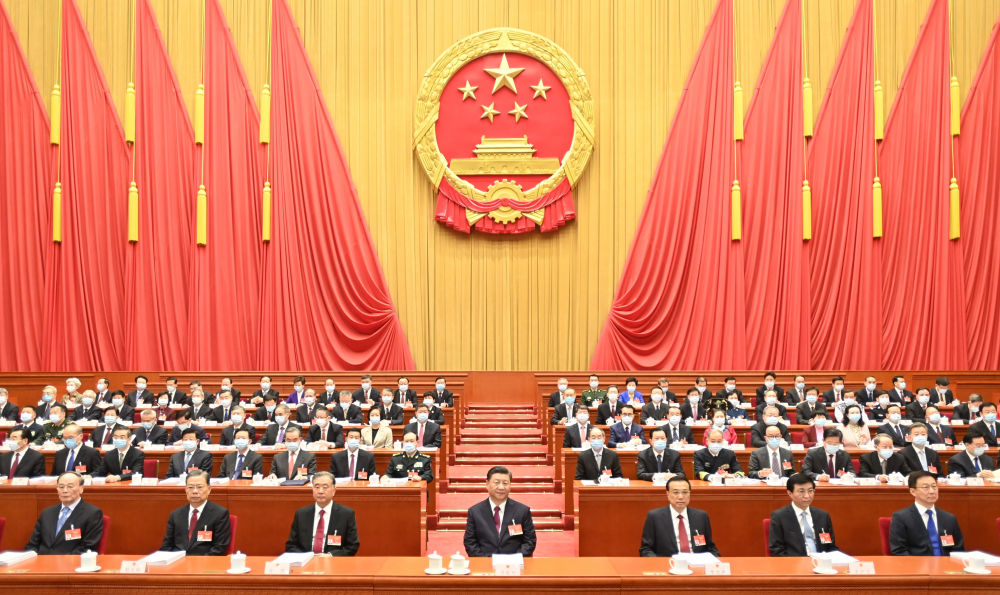 十三届全国人大四次会议在京开幕