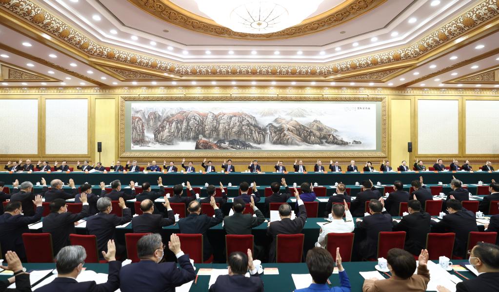 党的二十大主席团举行第一次会议 习近平...