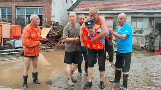 法治日报 | 暴雨突袭，首都政法系统为群...