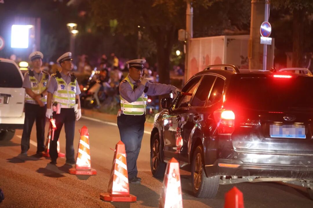 即日起， 北京交警启动酒驾醉驾及</p>交通违法集中整治专项行动 ！